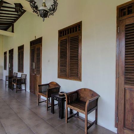 Oyo 1361 Singosari Family Residence Banyuwangi  Exterior foto